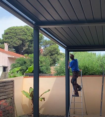 Poseur de pergola